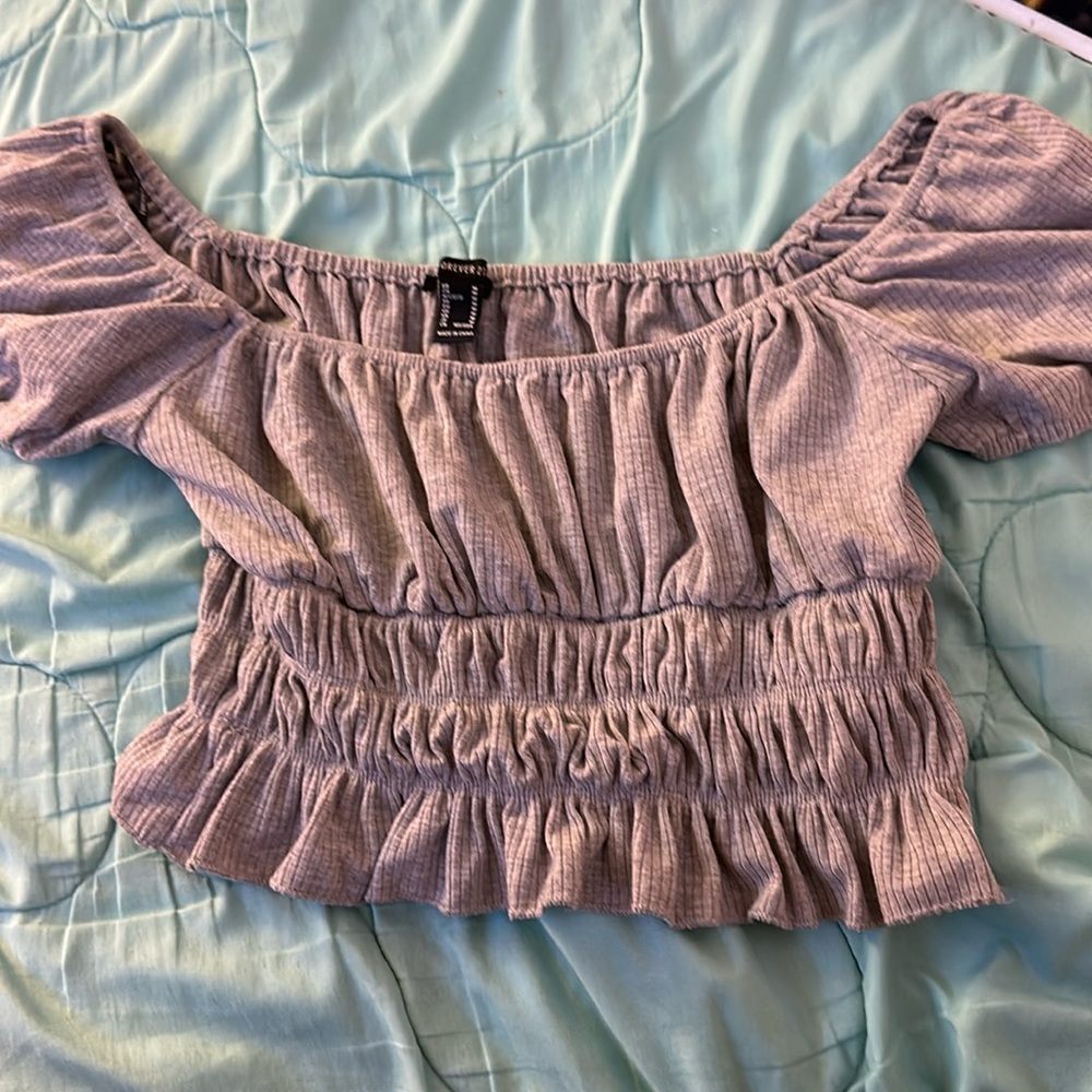 Cute gray top